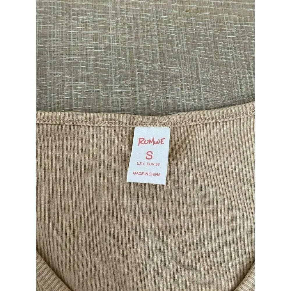 Romwe Ribbed Cropped Top